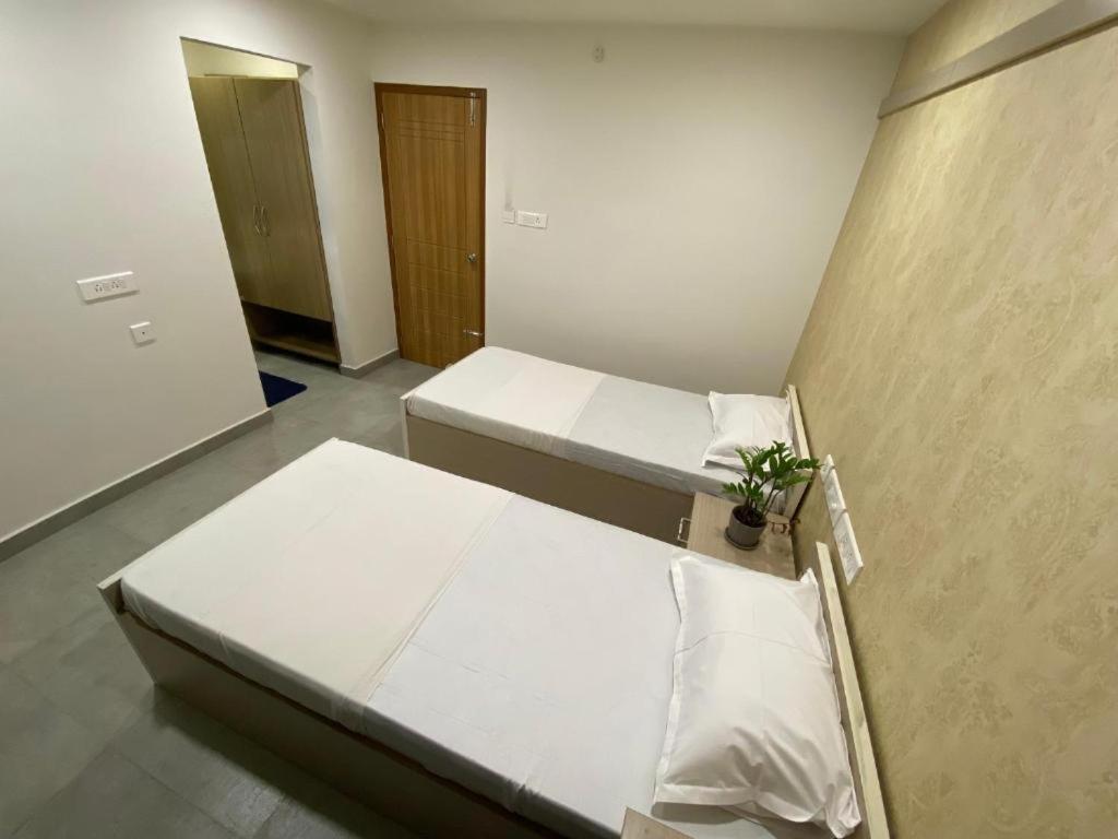 Karippals Inn Коттаям Экстерьер фото